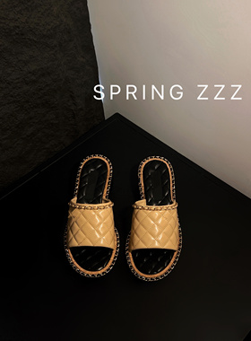 【Spring zzz】贵气满满！24s夏季新品 木条菱格羊皮链条粗跟凉拖
