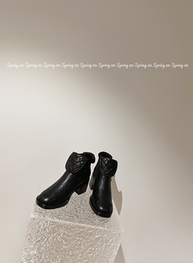 【Spring zzz】满满高级感！翻盖书包扣菱格小羊皮粗跟短靴重工艺