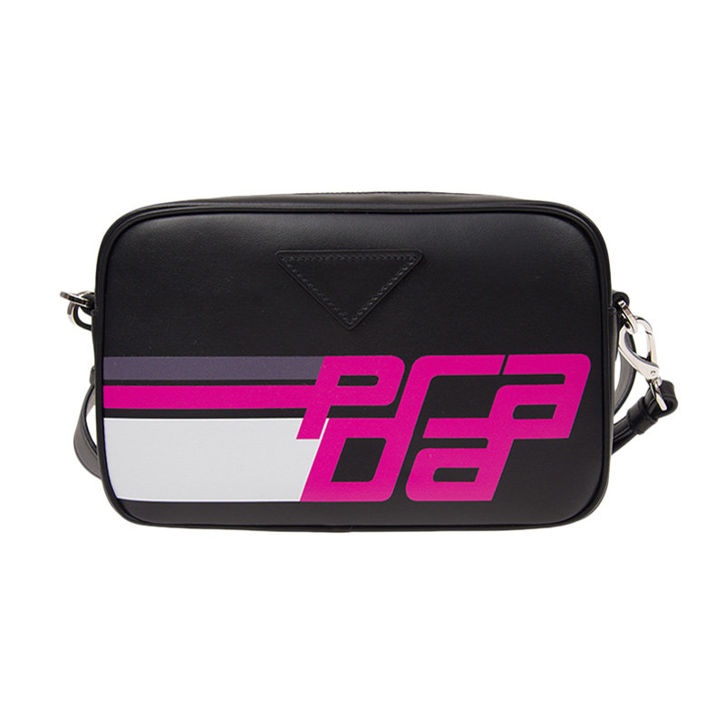 Prada 普拉达 黑色 女士牛皮LOGO饰百搭手提单肩斜跨时尚休闲包