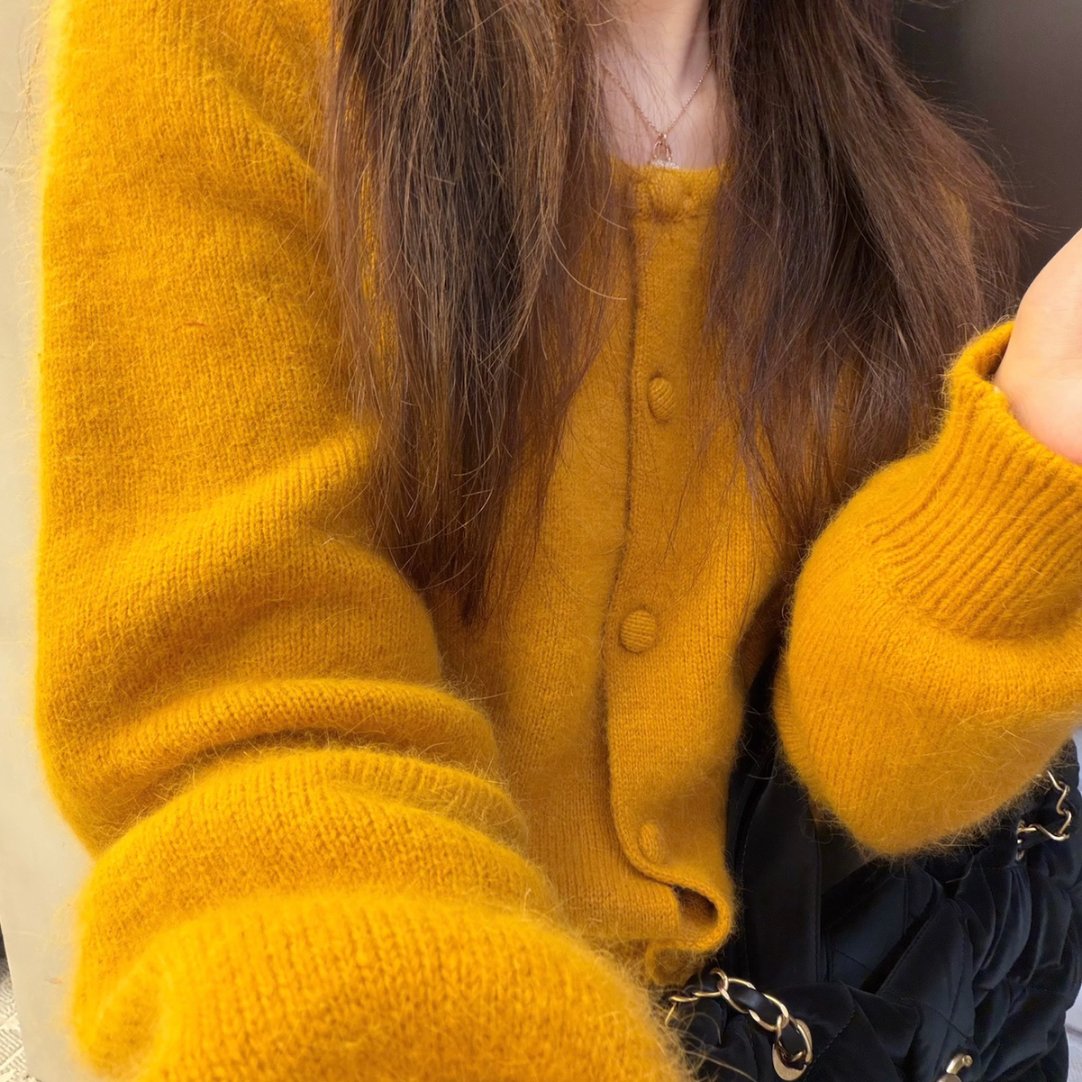 EASE-冬上新法式慵懒风短款开衫加厚保暖毛衣E25B8060