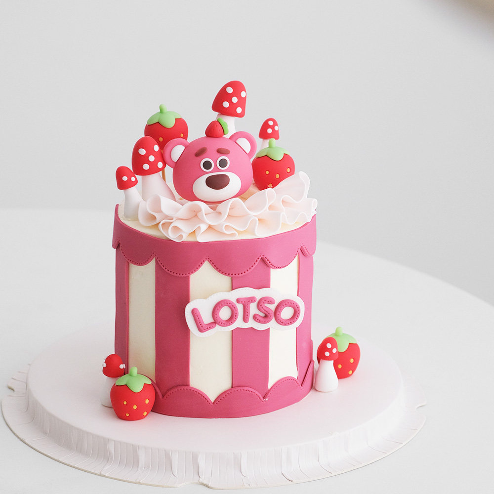 可爱草莓熊头蛋糕装饰软胶蘑菇草莓儿童生日派对烘焙甜品装扮摆件,节庆用品/礼品,蛋糕/烘焙装饰用品,淘宝优惠券,粉丝福利购,淘宝优惠卷