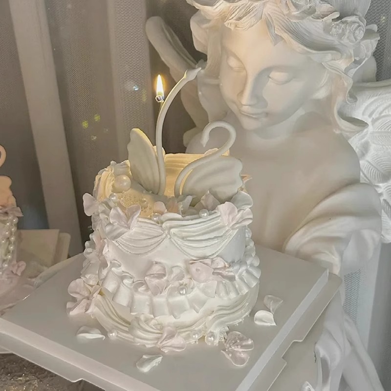 214情人节唯美蛋糕装饰黑白天鹅