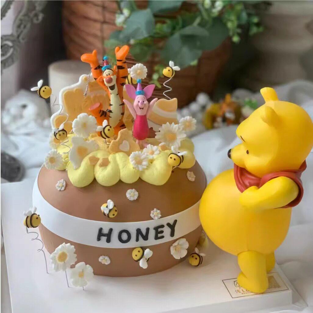 卡通形象生日蛋糕装饰摆件大肚维尼熊跳跳虎孕妇生日蛋糕派对插件,节庆用品/礼品,节日装扮用品,淘宝优惠券,粉丝福利购,淘宝优惠卷