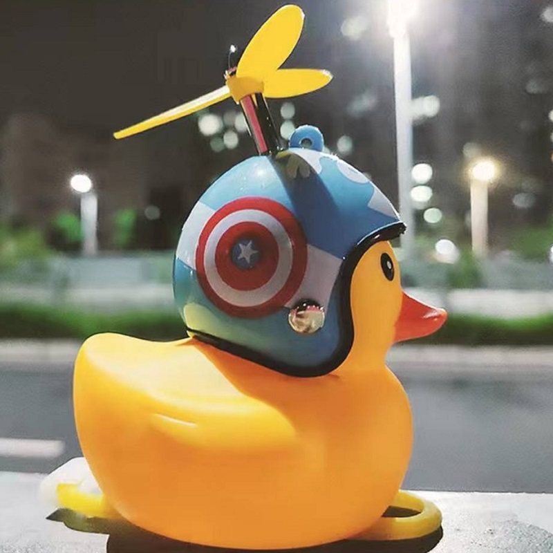 破风鸭小鸭子儿童电动摩托摆件网红车载挂件装饰黄鸭自行车铃铛灯