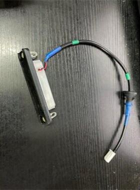 适用于凌志LS GS RX尾门开关 行李箱开关 尾箱盖开关84840-21010