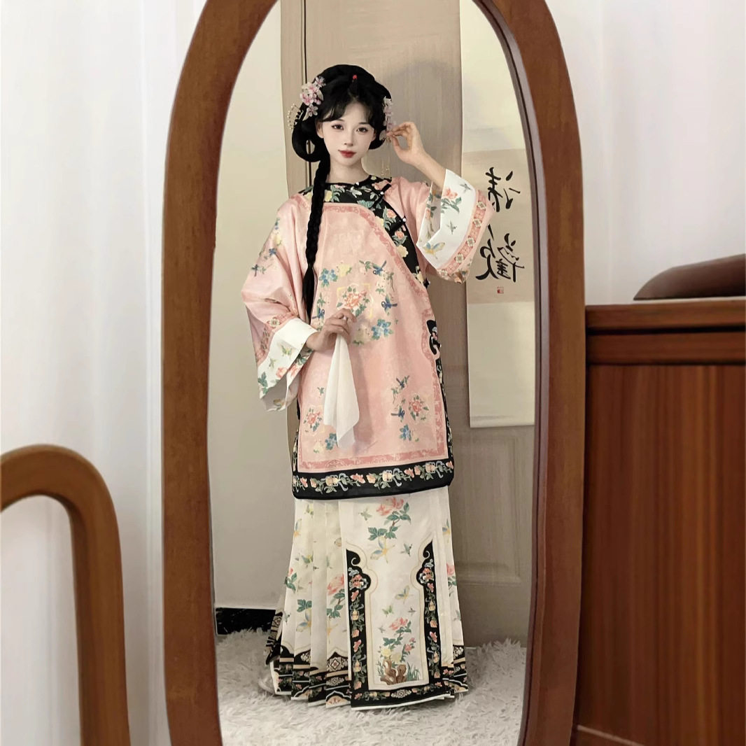 原创清汉女清朝格格服斜襟圆领古汉服套装