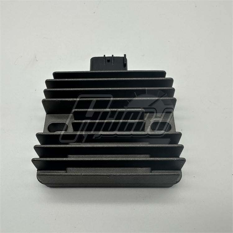 供应YMH摩托车配件 YZF R6 2006-2016 整流器 稳压器 充电器