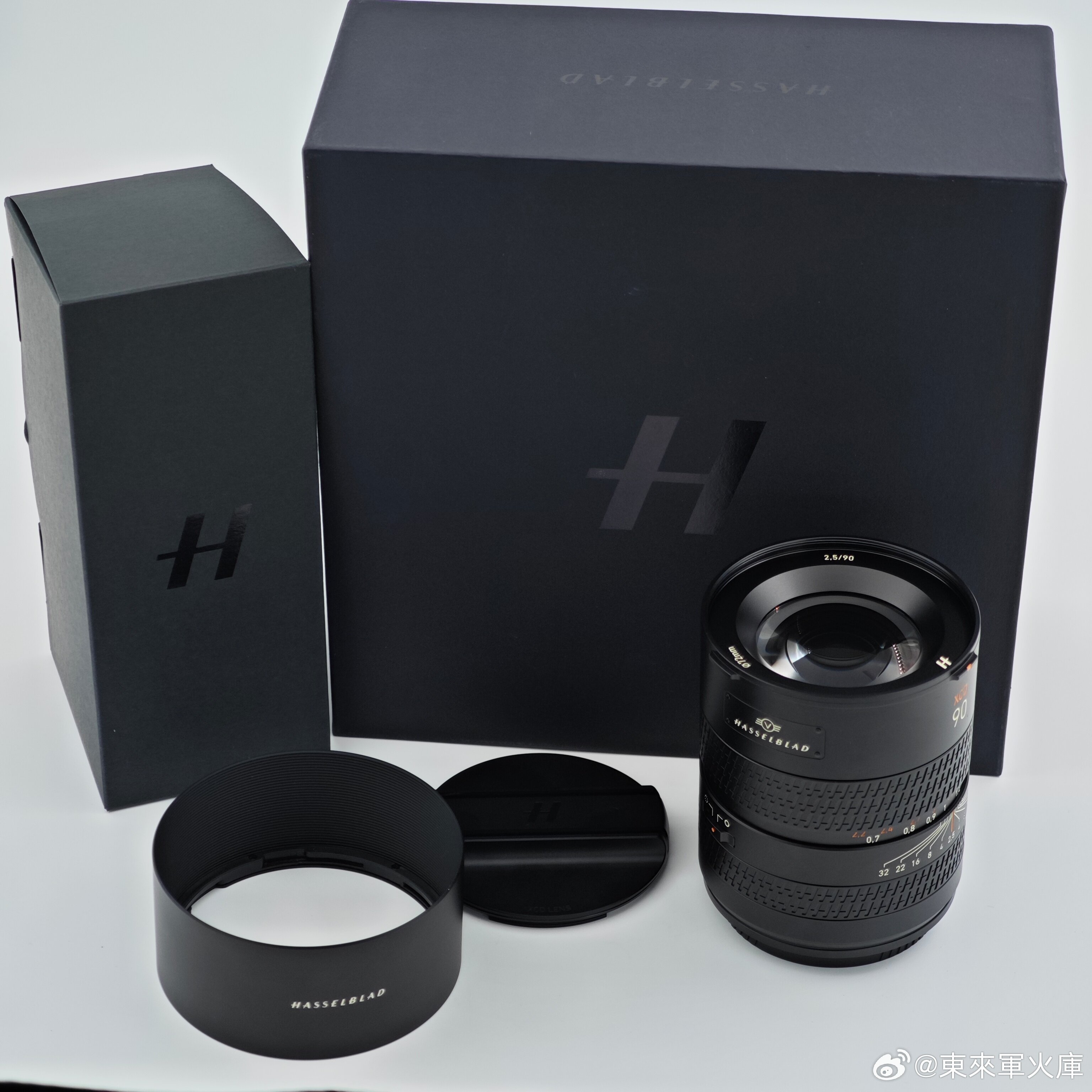 哈苏XCD 90mm F2.5镜头 使用少 快门次数1536 一处小擦痕 箱说全