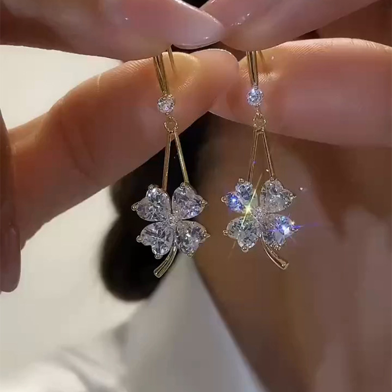 精致轻奢四叶花流苏耳环女
