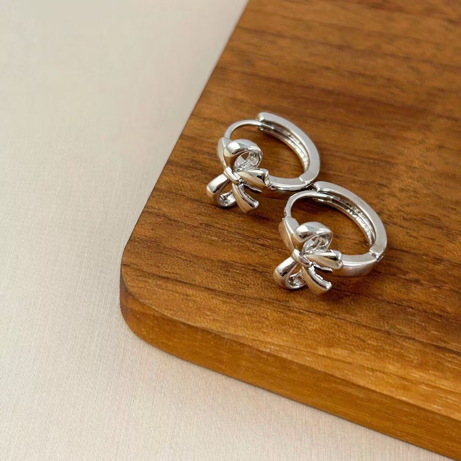 时尚气质S925纯银蝴蝶结耳扣