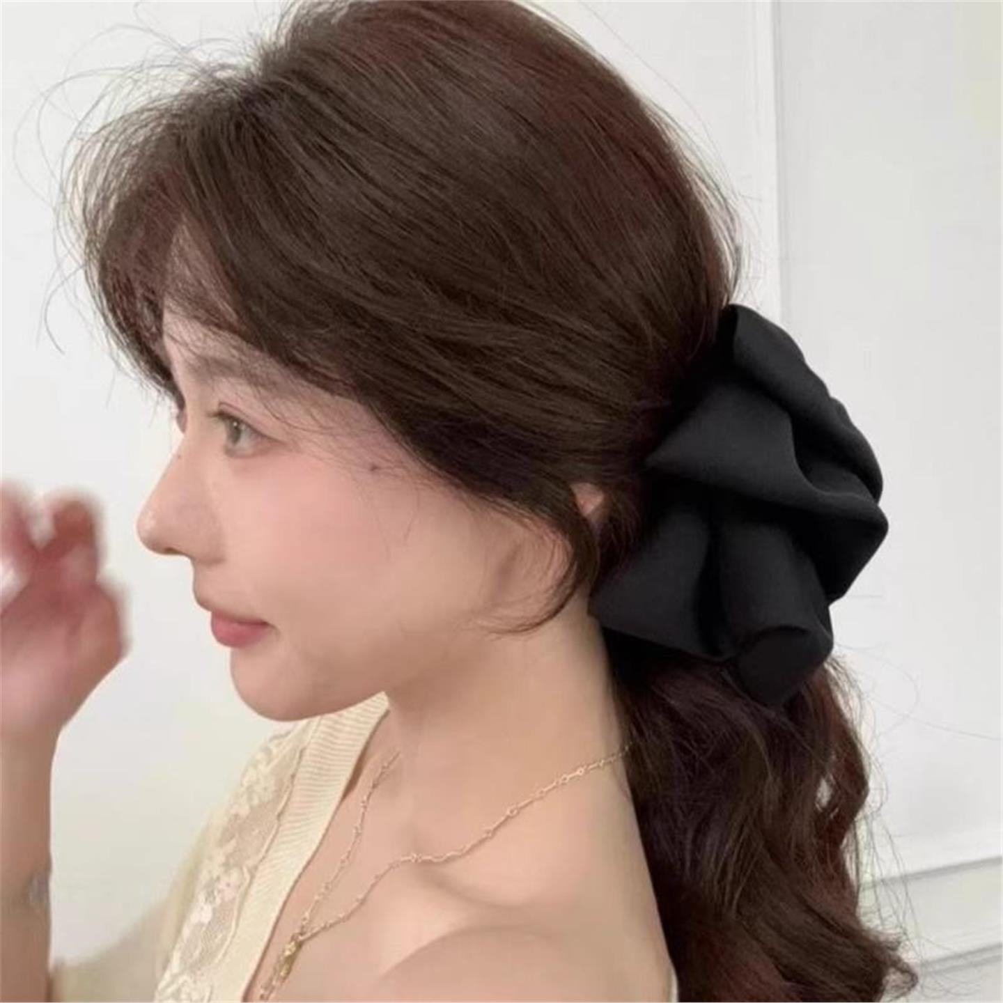 【下单立减50】气质百搭法式高级质感后脑勺鲨鱼夹缎面蝴蝶结HS