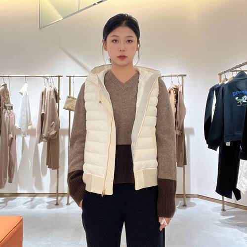LanaFaY女士简约时尚羽绒马甲L4DA38