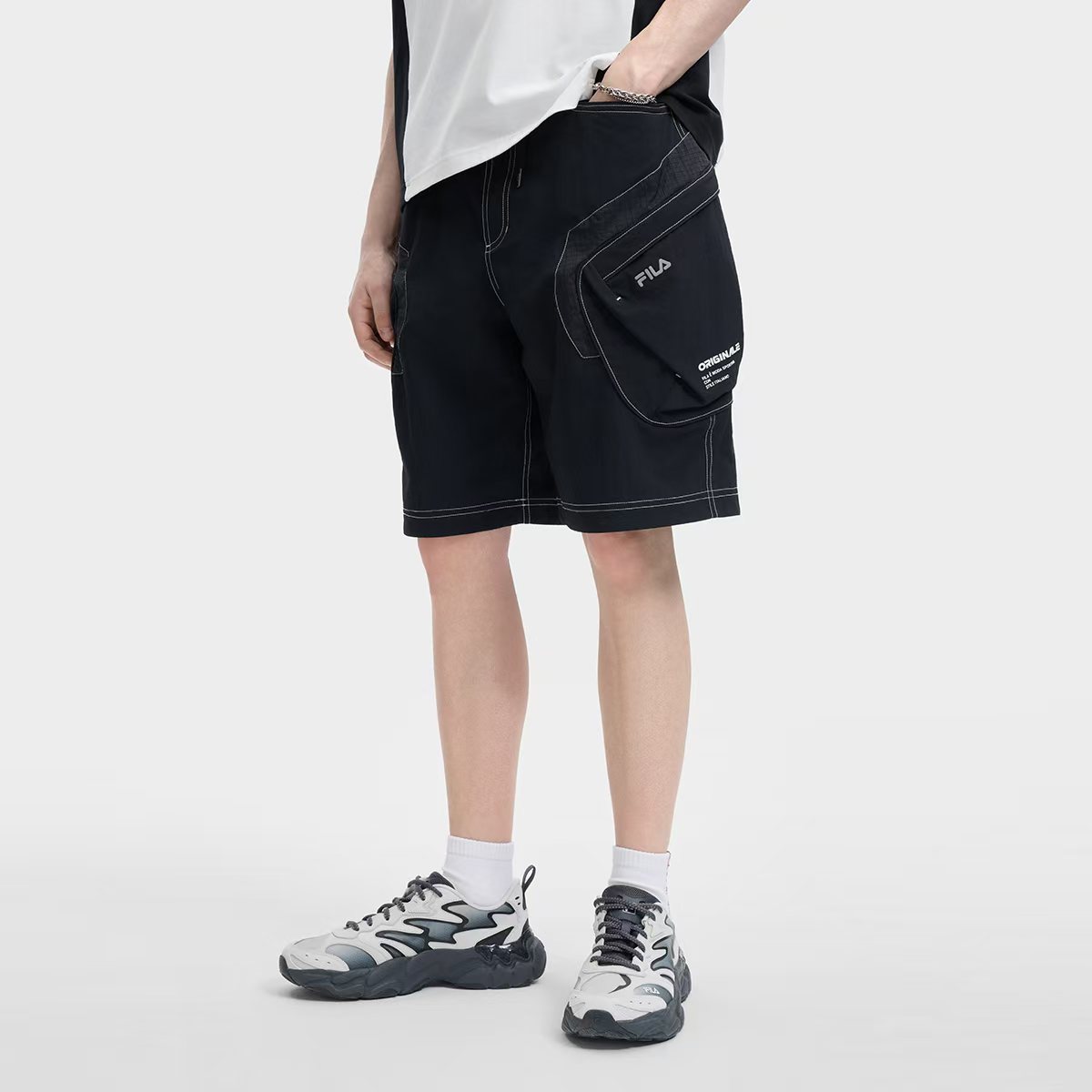 FILA 男士时尚生活系列梭织五分裤F11M629809F