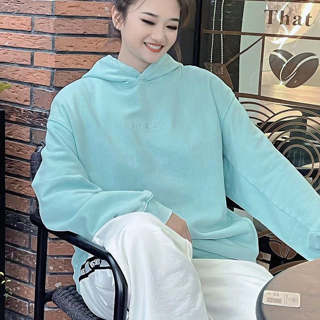 VETEMENTS2024秋季套头卫衣带帽34521001
