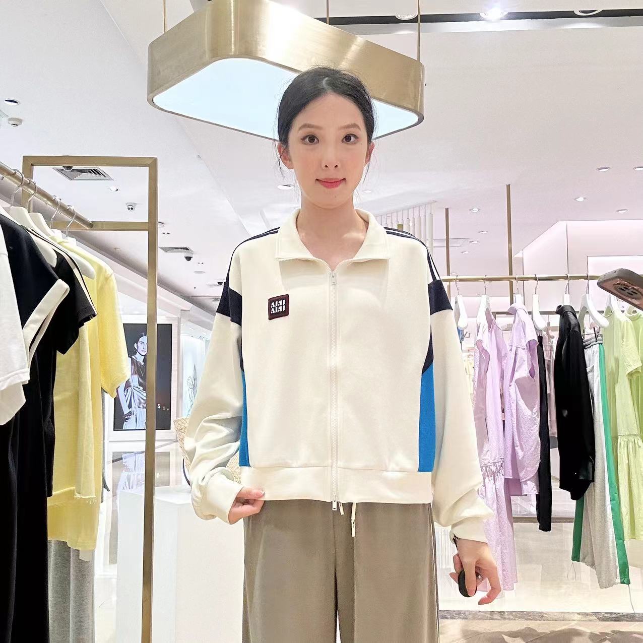 URLAZH有兰时尚休闲外套SO3JA22