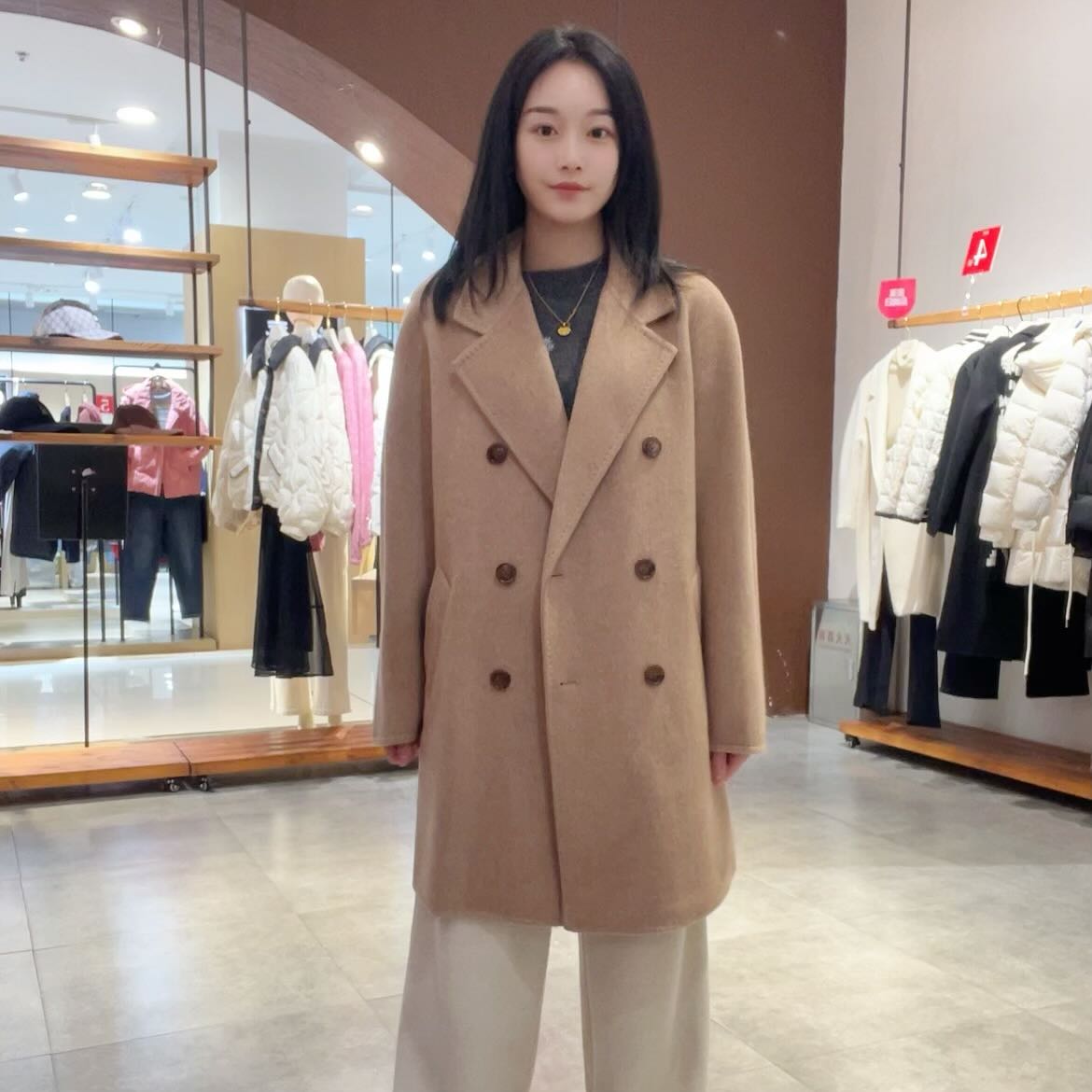 迪赛尼斯女士简约时尚大衣D24402Z8226