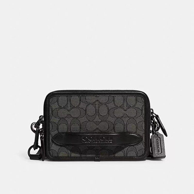 COACH/蔻驰男士经典标志提花织物CHARTER斜挎包CC069