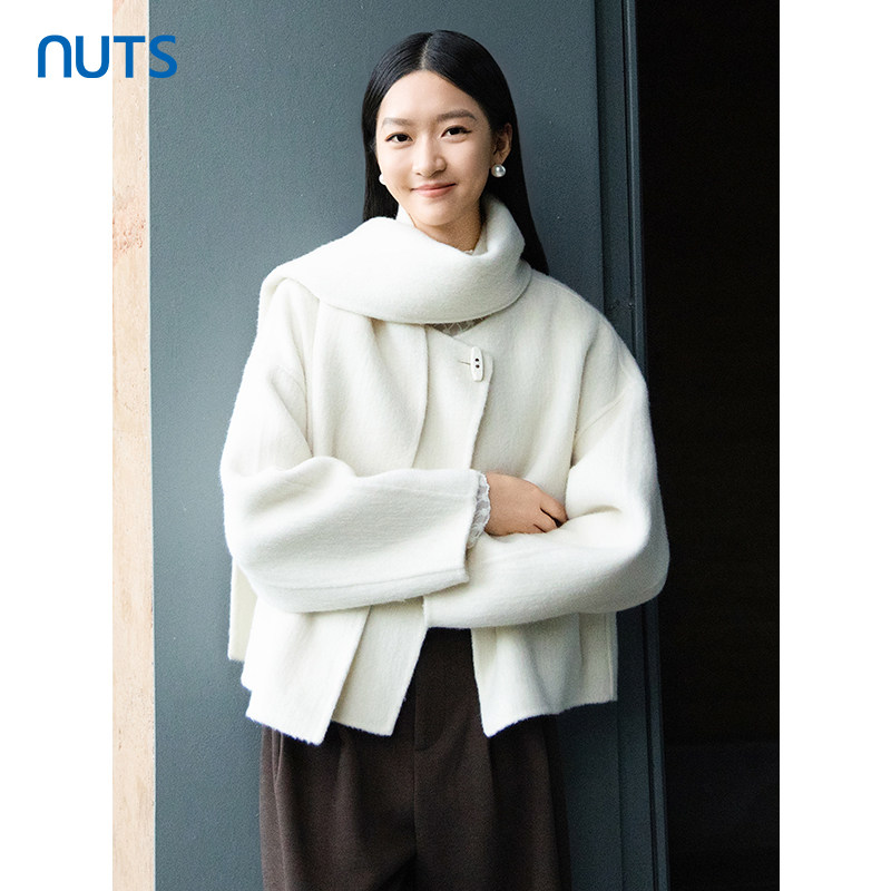 NUTS那时商场同款冬季时尚纯色长袖手工呢料短外套女5411517A1