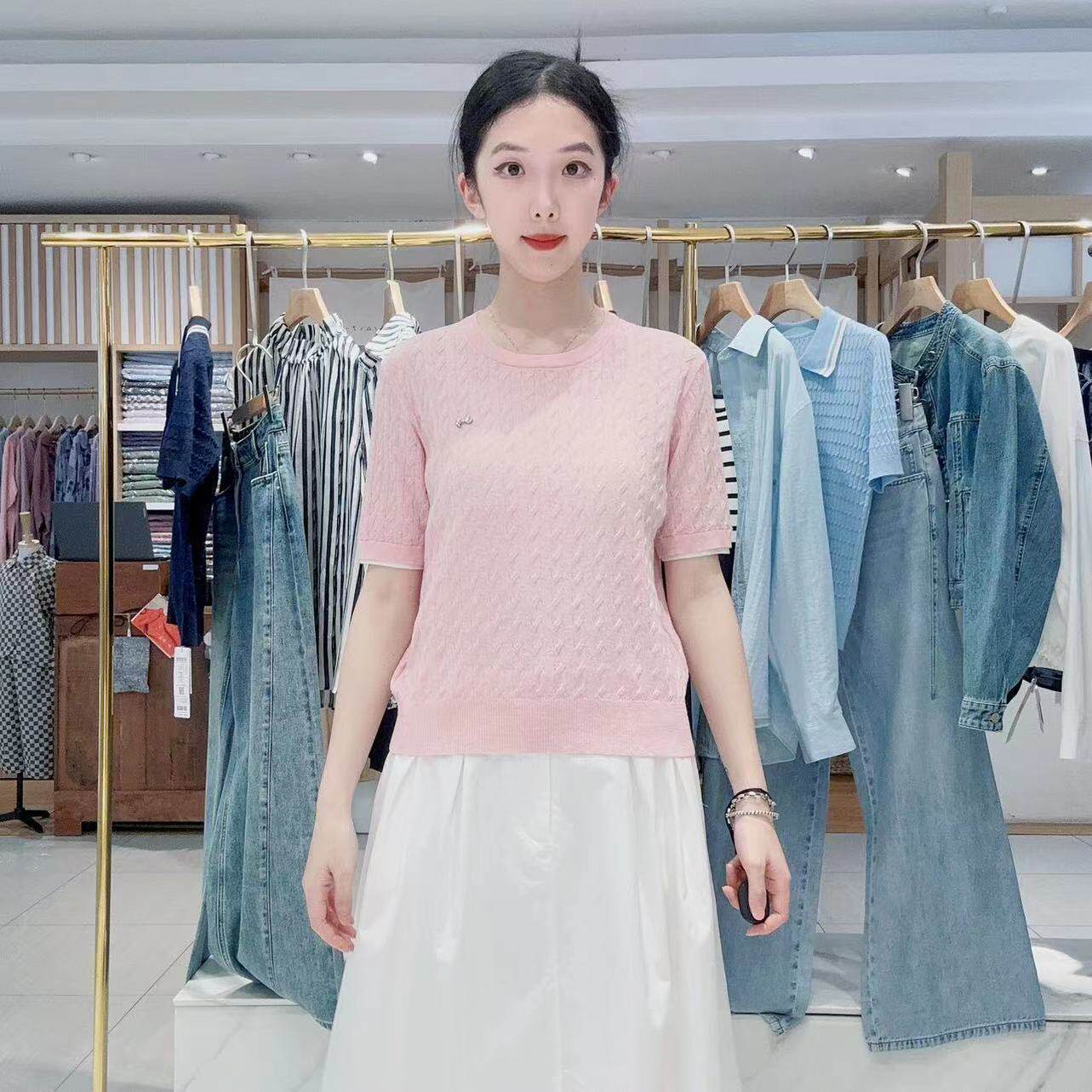 秋水伊人女士简约时尚针织衫15203BF101004