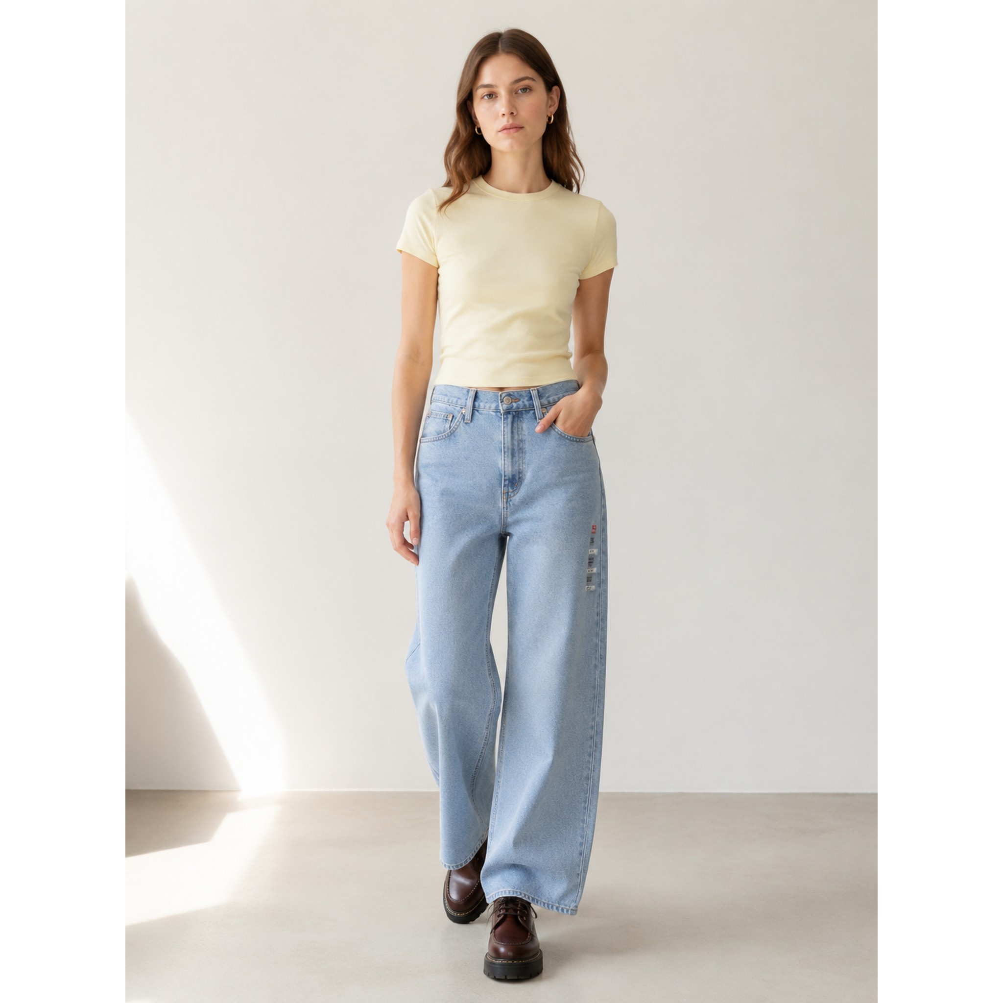 Levi’s李维斯夏季女士阔腿水洗浅色牛仔裤001UP-0077