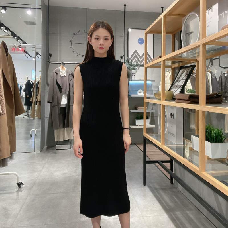 麦檬 女士套头无袖简约时尚针织连衣裙5DA194711