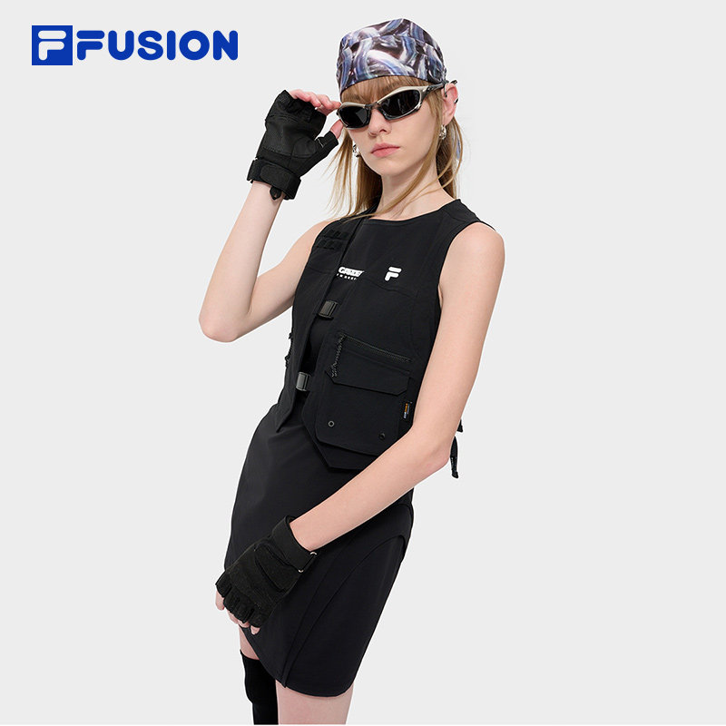FILA FUSION斐乐潮牌女子连衣裙两件套2024秋机能风裙T11W431302F