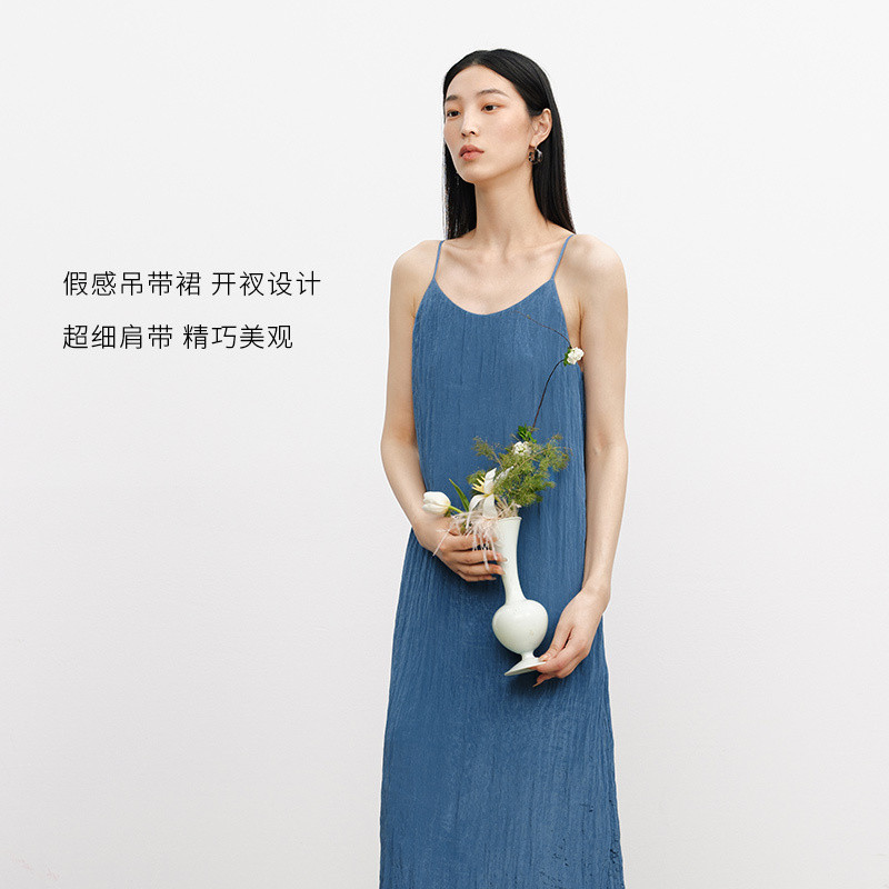 MM麦檬 海蓝色法式垂感连衣裙5E5240371