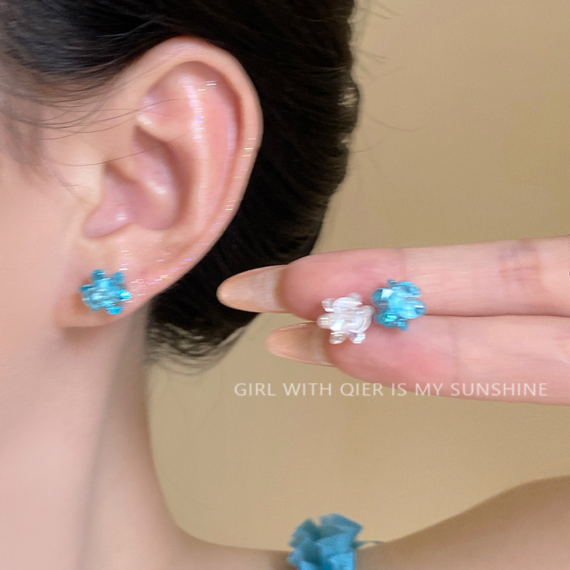蓝色碎冰花朵锆石耳钉女适合夏天的清凉感耳环韩系高级感精致耳饰,饰品/流行首饰/时尚饰品新,耳钉,淘宝优惠券,粉丝福利购,淘宝优惠卷