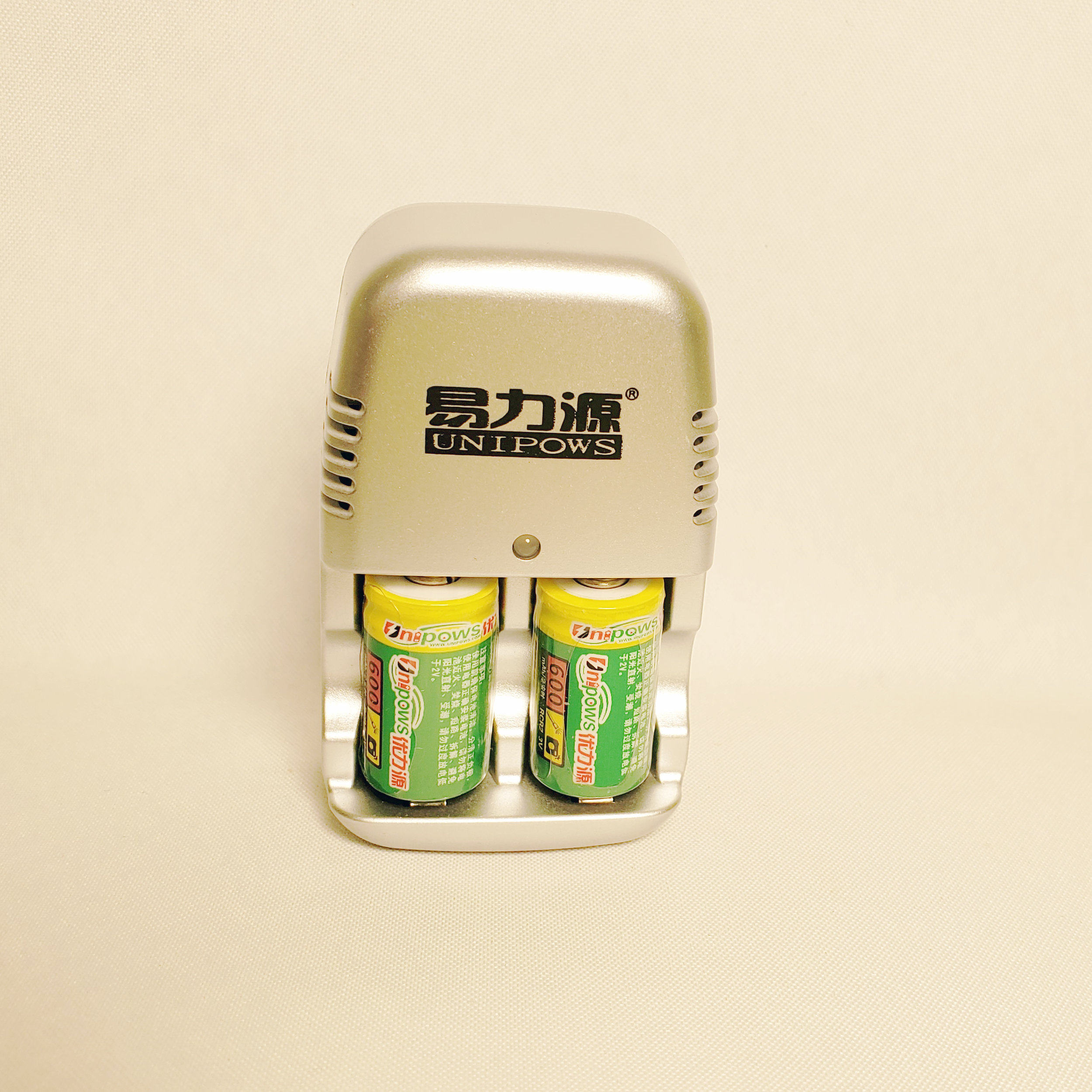 易力源CR2充电适用于富士拍立得mini25/mini50S/min55S相机锂电池简装版(2电1充)怎么看?
