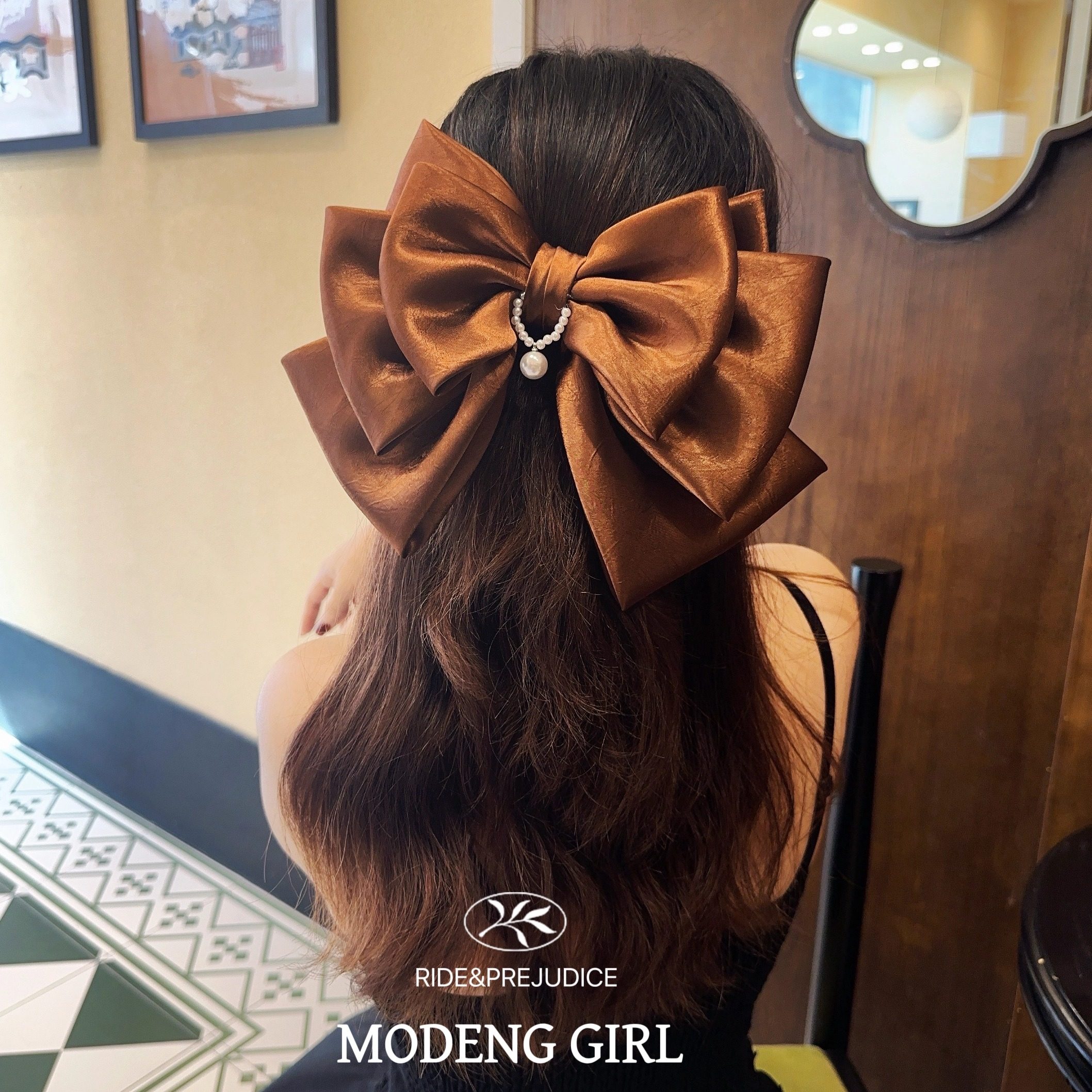 【摩卡小姐】秋冬高级色~醋酸贵气纹理感大蝴蝶结发夹珍珠弹簧夹