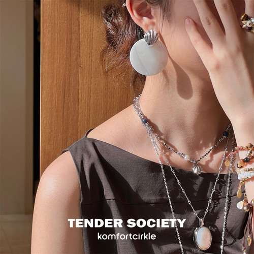 TENDER SOCIETY 贝壳耳环 黑蝶贝白蝶贝轻盈造型感简约复古耳饰