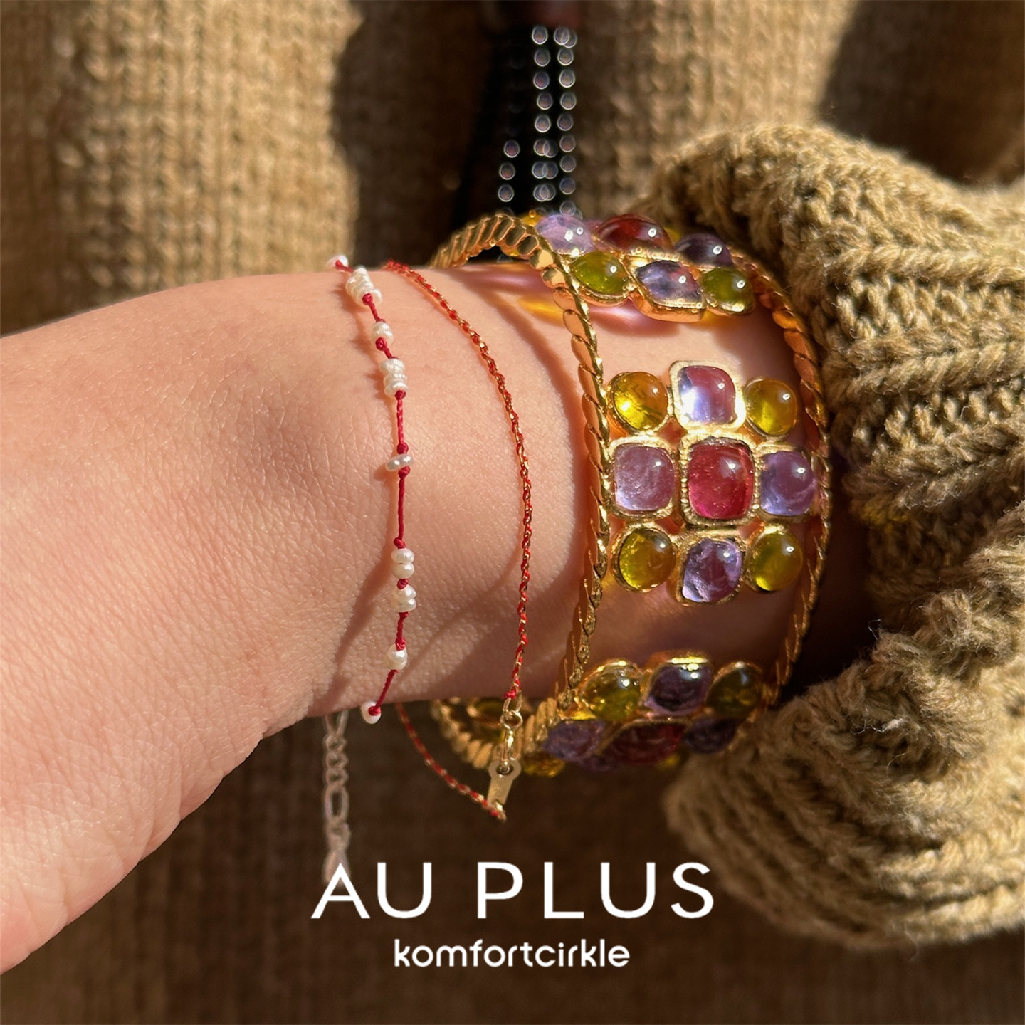 AU PLUS 18K黄金钻石钥匙橄榄石珍珠手链本命年小红绳女礼物