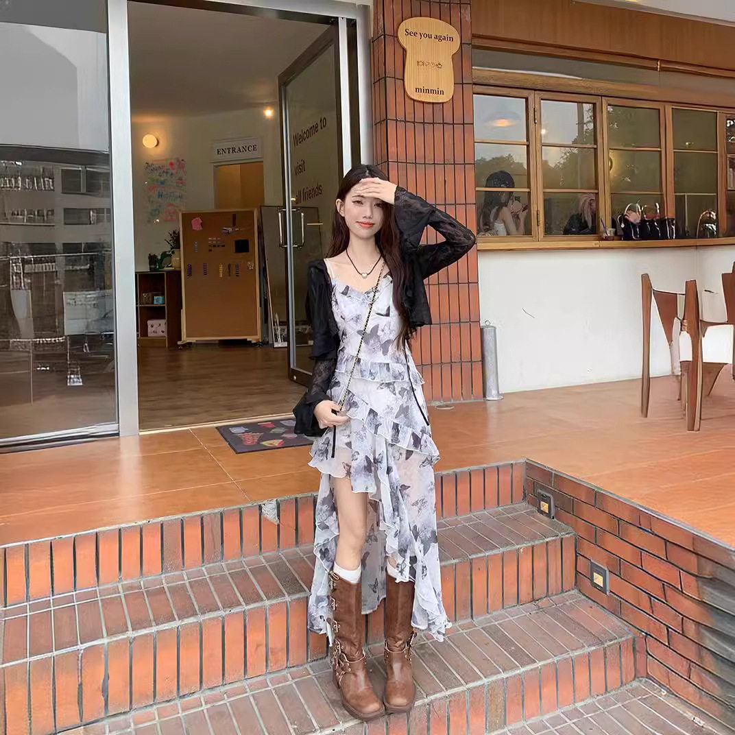 辣妹蝴蝶碎花吊带裙子女2
