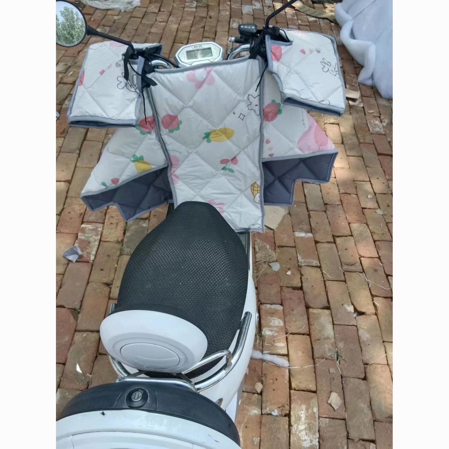 电动车挡风被春秋冬季防风罩电瓶车布里防雨护膝加大加宽保暖挡风