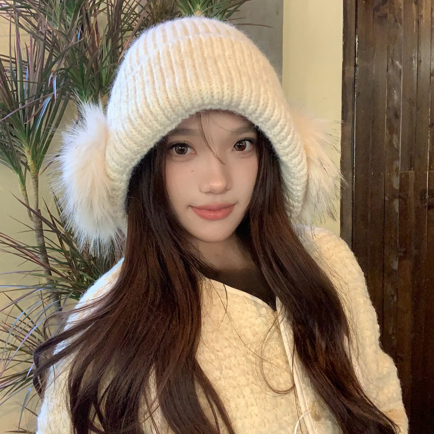 韩系毛球护耳绑带针织帽女保暖