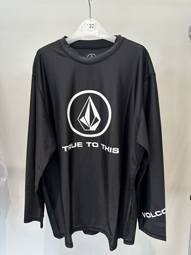 速干运动长袖冲浪服VOLCOM-VA232RG001 白色库存：18 黑色库存21