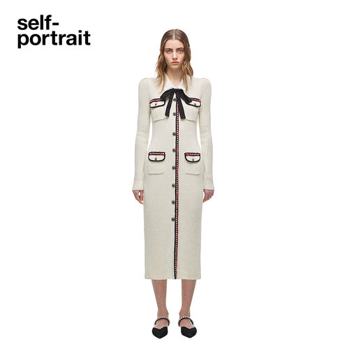 秋冬象牙白蝴蝶结针织连衣裙