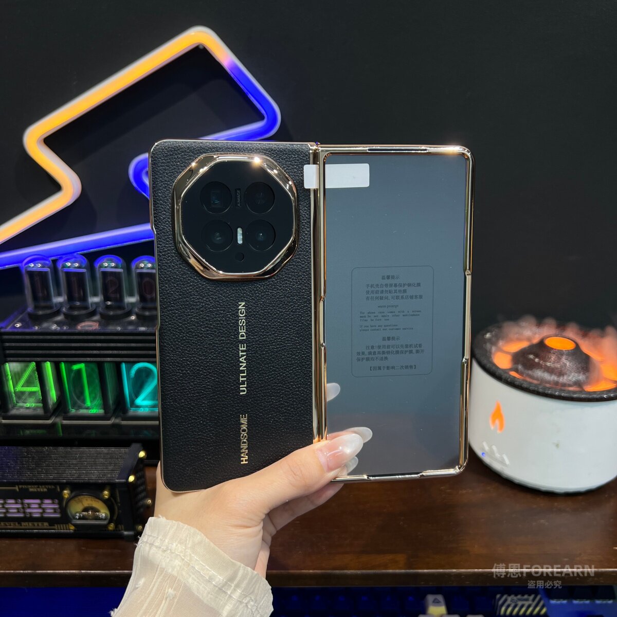 适用于荣耀MagicV6手机壳图片