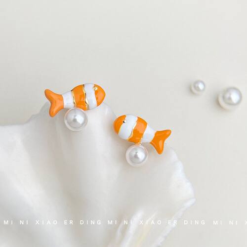 小丑鱼珐琅滴油珍珠925银针耳钉