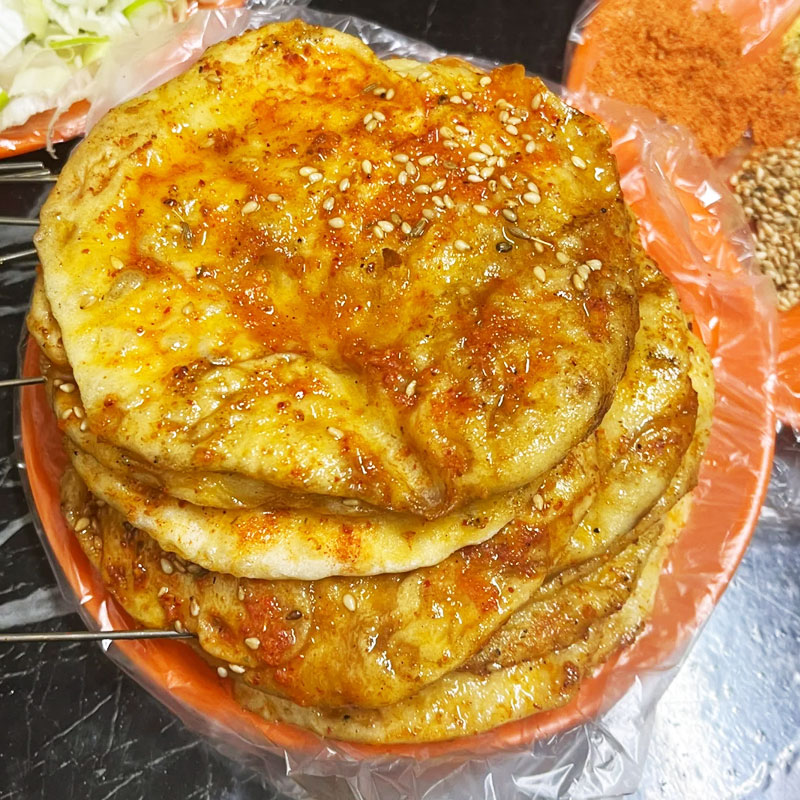 东北佳木斯特色烧烤肉夹馍