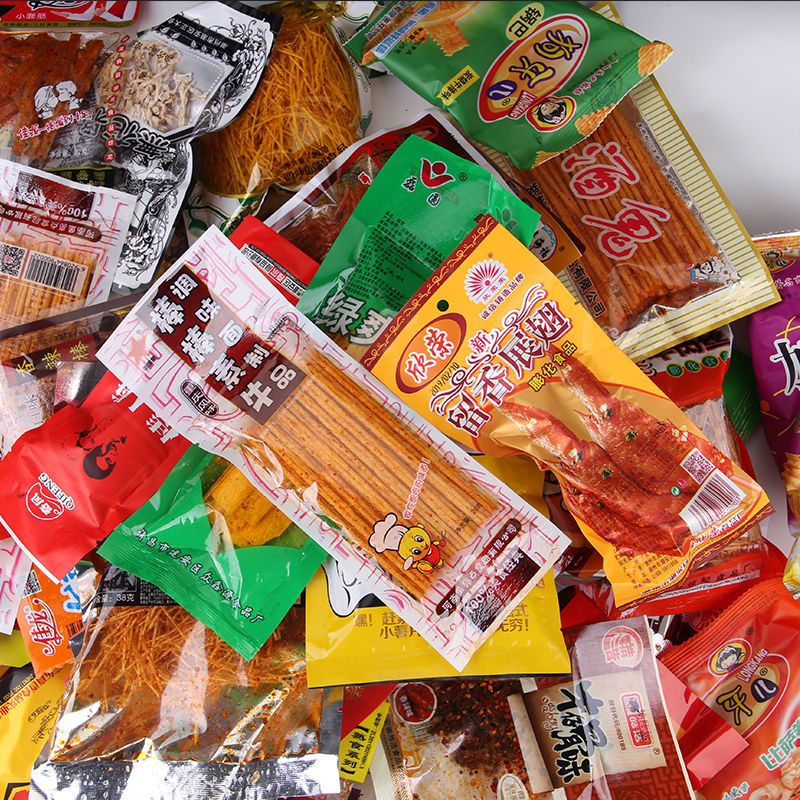 8090后儿时小时候怀旧零食大礼包麻辣零食膨化辣条混搭40种不重复