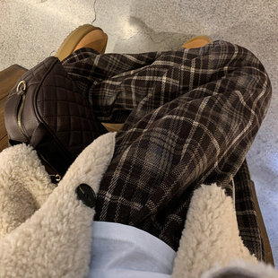 复古卡其色格子裤秋冬2025新款高腰垂感慵懒休闲直筒加绒阔腿裤子