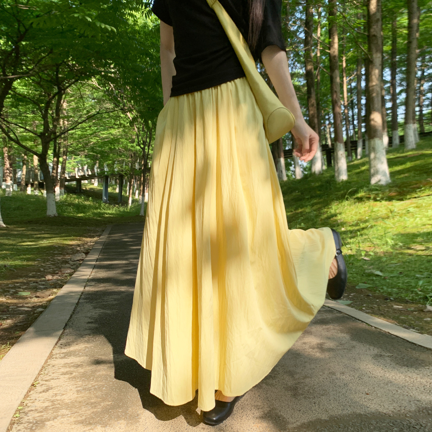 多巴胺黄色半身裙女夏2026新款高腰A字大摆裙小个子休闲百搭伞裙
