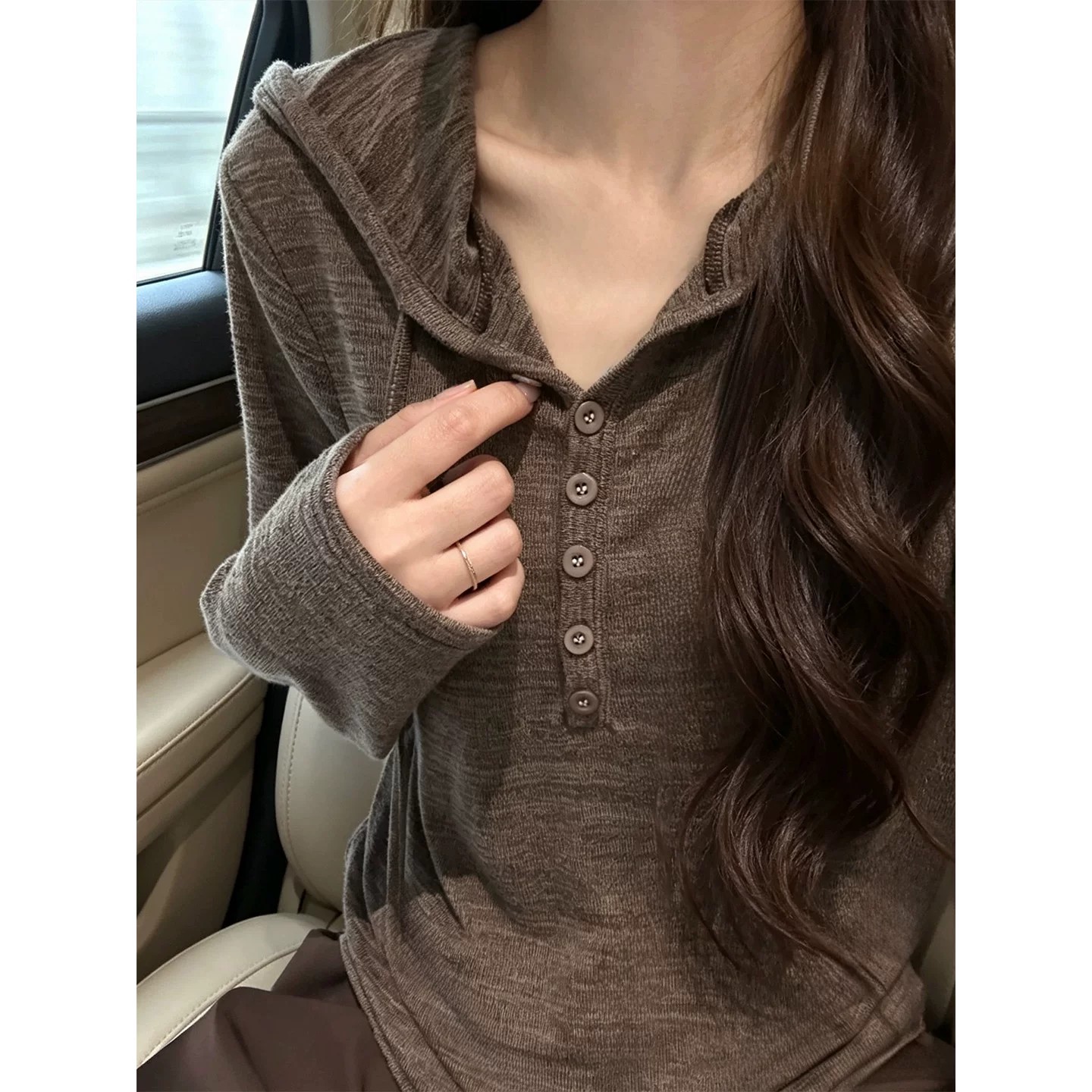 春秋慵懒风针织亨利打底衫女图片