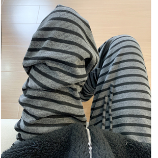 灰黑色加绒条纹阔腿裤女秋冬季2025新款小个子高腰显瘦休闲运动裤