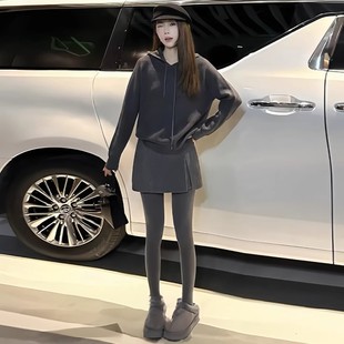 深灰色毛呢短裙女春秋冬2025新款高腰显瘦a字裙裤打底包臀半身裙