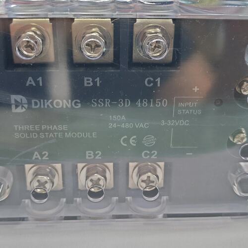 议价三相固态继电器SSR-3D48150SSR-3D4840SSR-3D4860