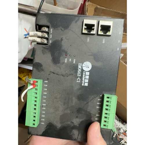 议价EM06AX-C1远程模拟量控制模块。功能正常的。
