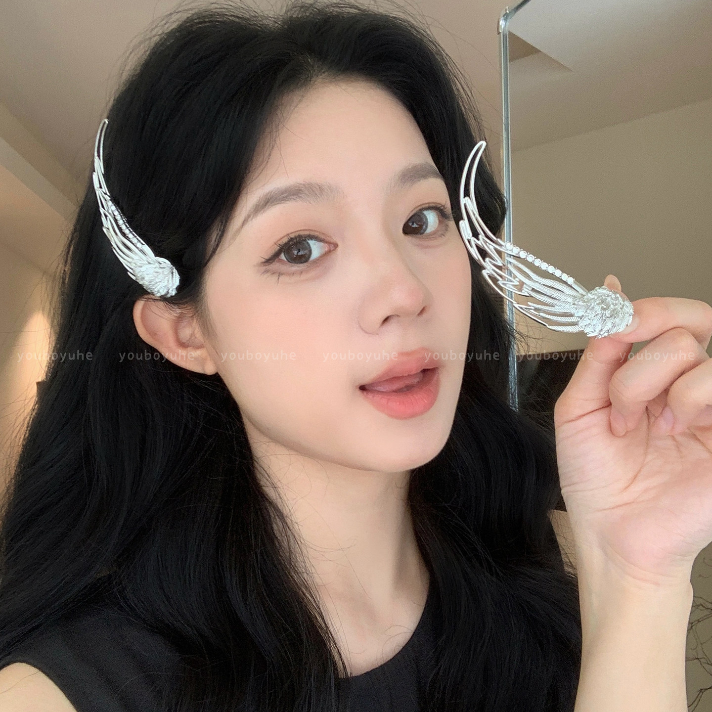 新中式清冷感天使之翼鸭嘴夹发饰图片