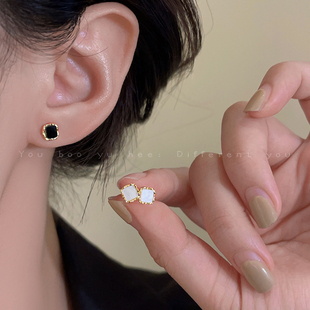 方形迷你银针耳钉女精致小巧睡觉不用摘耳环气质耳骨钉养耳洞耳饰